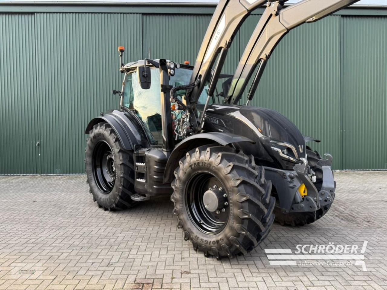 Traktor of the type Valtra T 175 ED | RTK | GEWÄHRLEISTUNG 12/2028, Gebrauchtmaschine in Twistringen (Picture 2)